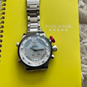Men’s shark sport watch